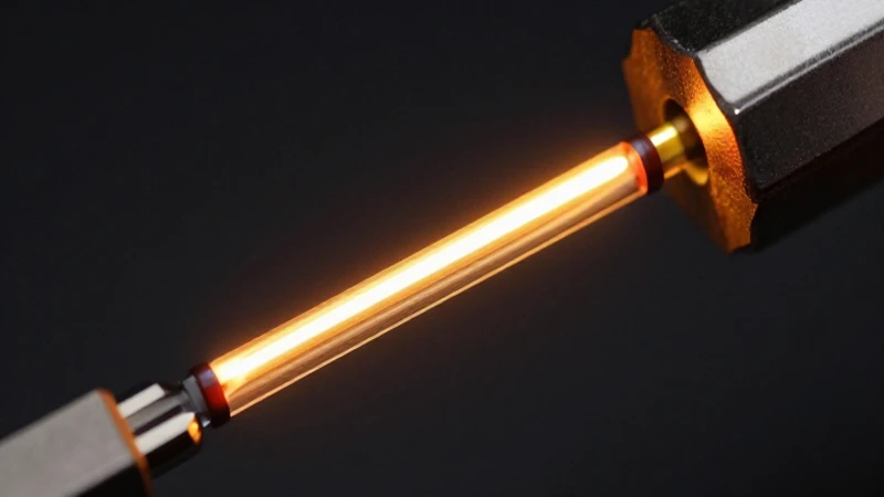 Metal brillante resaltado con luz dramática