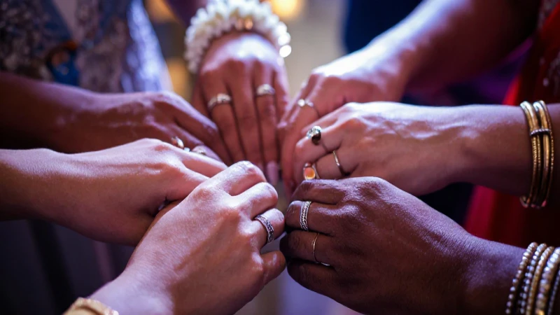 Anillos nupciales resaltados con fotografía elegante
