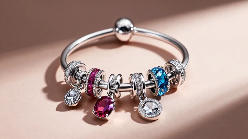 Pulseras Pandora lucen joyas con estilo elegante