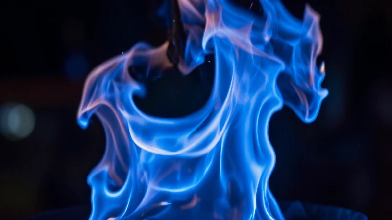 Fuego azul vibrante en fotografía cinematográfica impactante