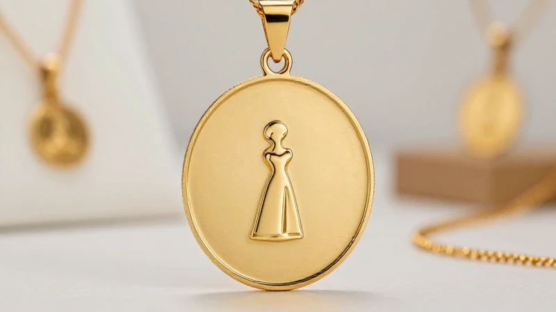 Medalla de primera comunión en dorado elegante