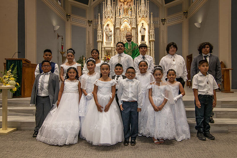 Qué es la Primera Comunión y cuáles son sus requisitos