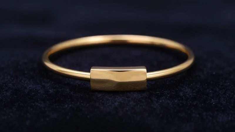 Fotografía minimalista de joyería con contraste dramático
