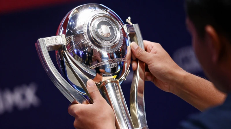 El trofeo liga mexicana es arte en plata