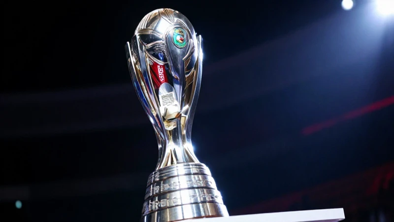 El trofeo de Liga MX es plateado y valioso